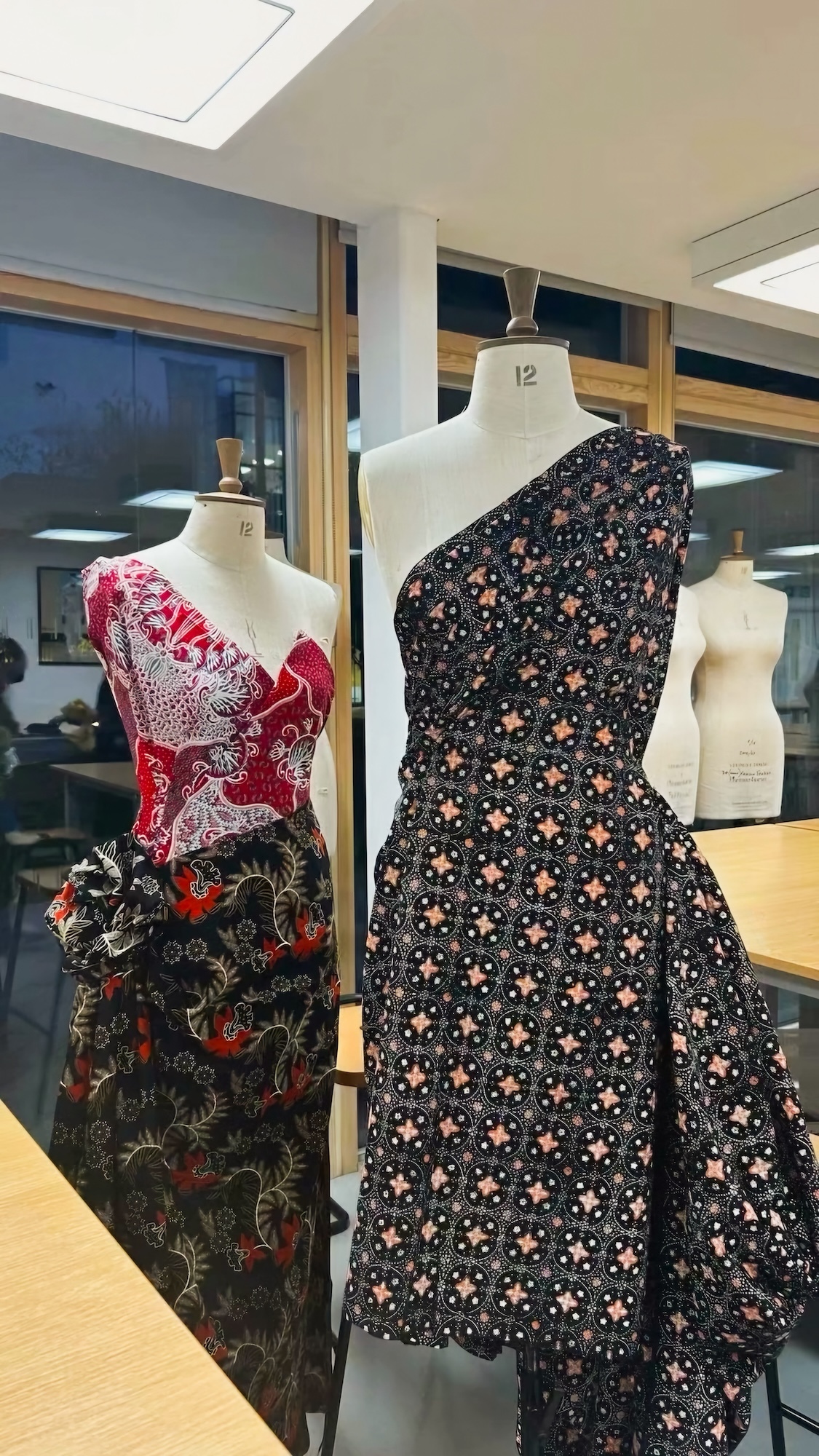 Two examples of Batik dress on mannequins at the Indonesian Cultural Harmony event at Madeira Road Halls of Residence.