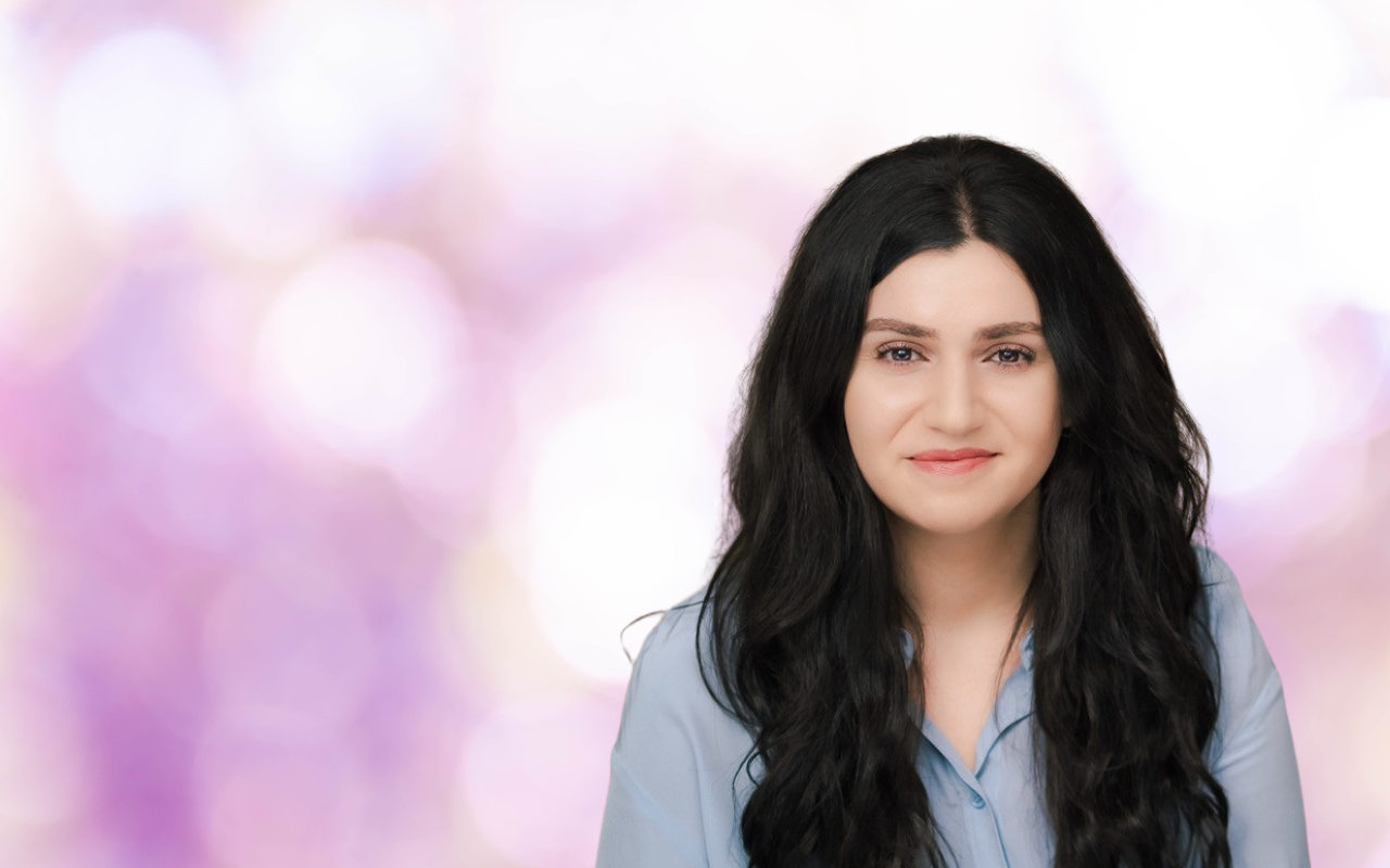 Joanna Tsirgiotis headshot