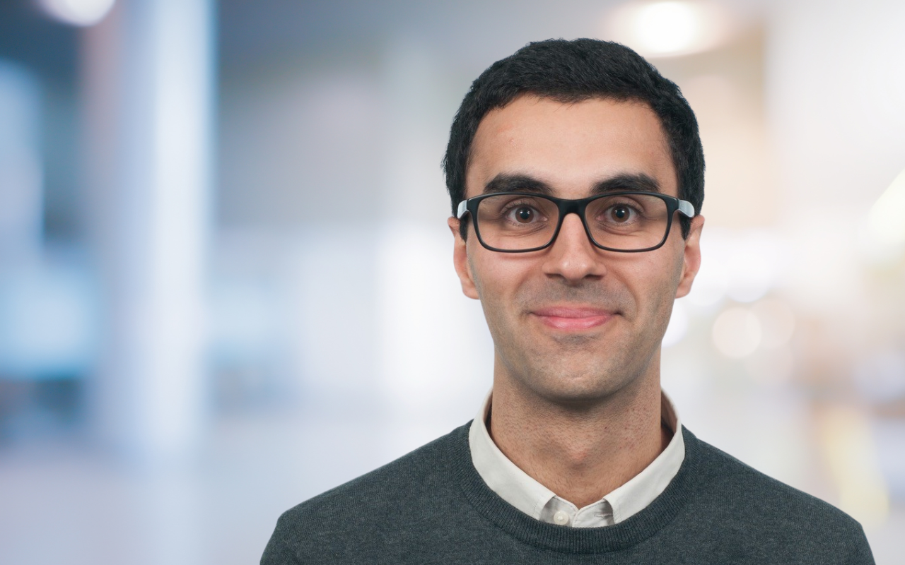 Manu Juneja headshot 2