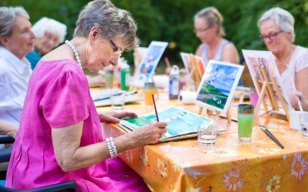 Aged care socialising 2022