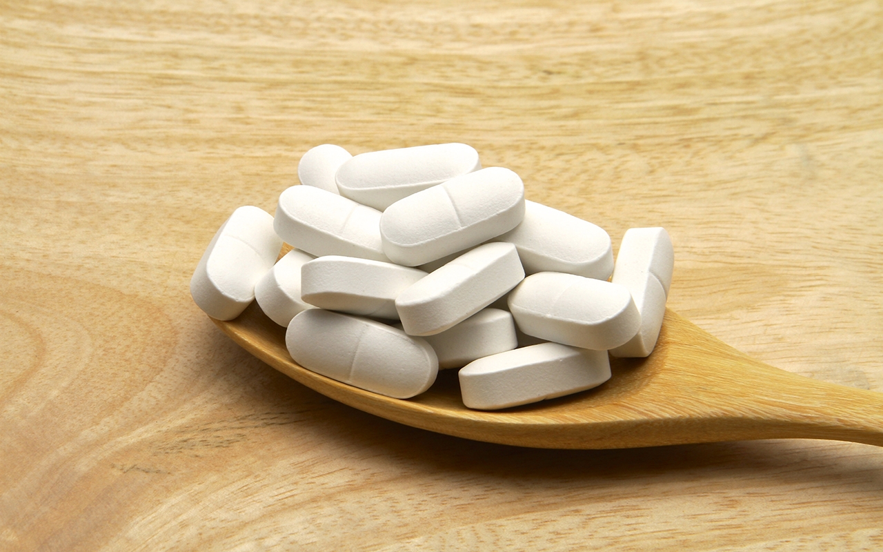 Calcium and vitamin D supplements. When do we need them? - Featured Image