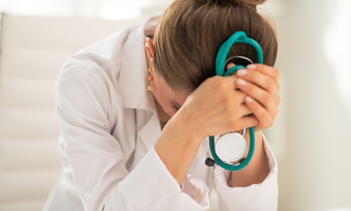 Female doctors' suicide rate tops non-doctors - Featured Image