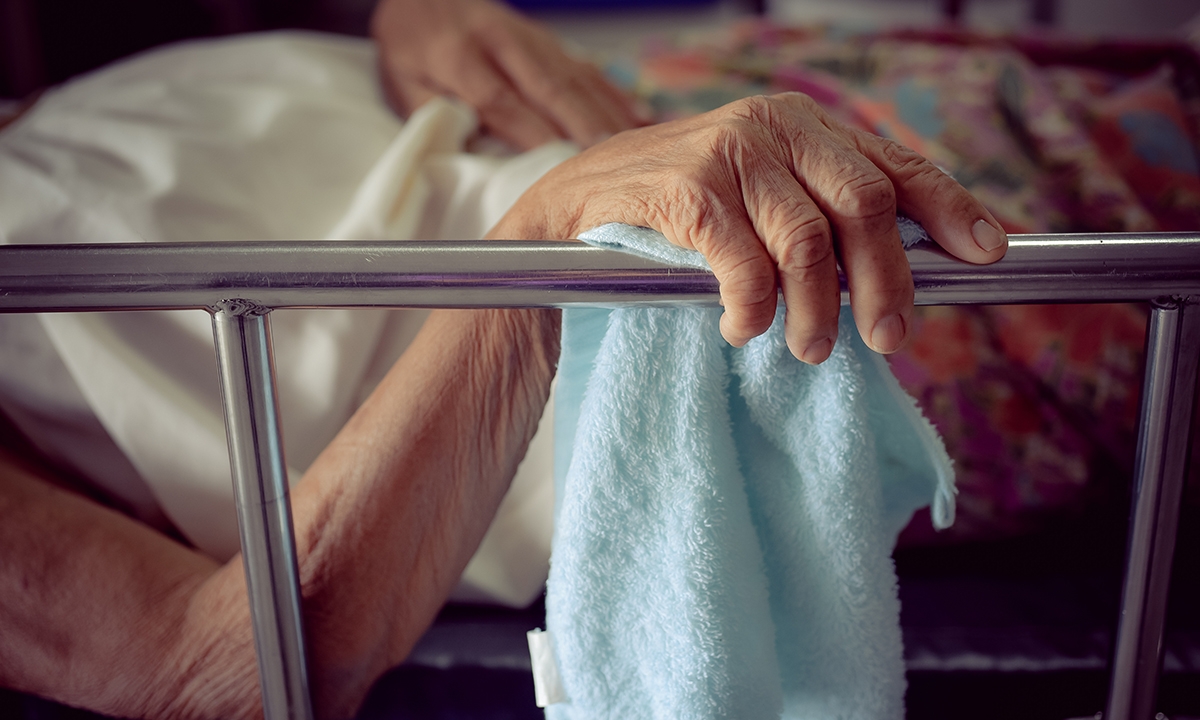 Harms of restraints outweigh benefits - Featured Image