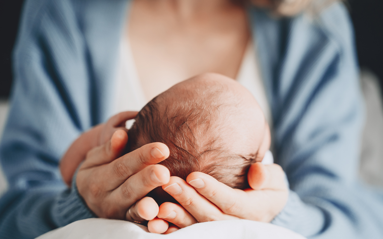 Freebirth movement appeals to women traumatised by maternity, says doula; system must improve - Featured Image