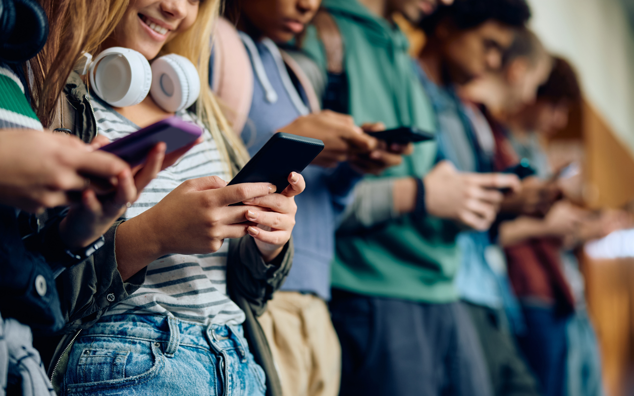 Kids on social media more than two hours a day at higher risk of mental illness