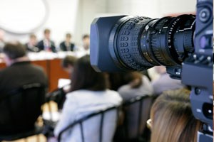 Media large