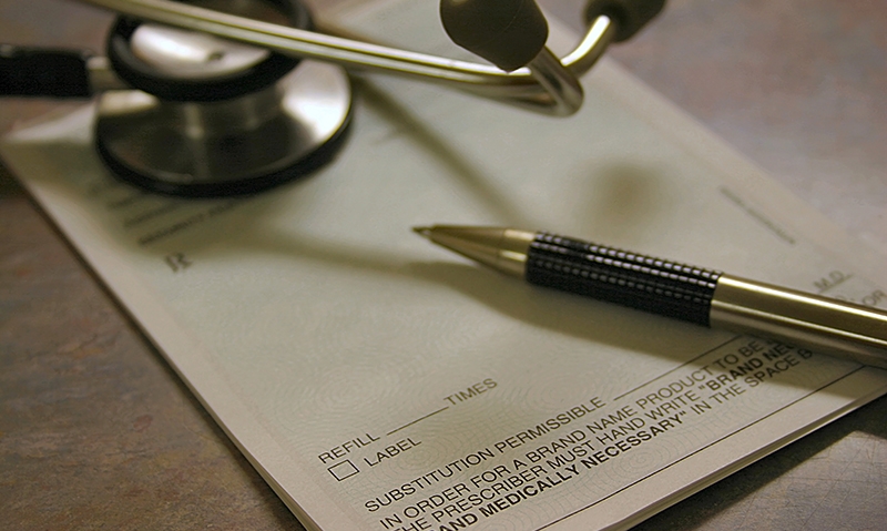GPs prescribing opioids “in the dark” - Featured Image