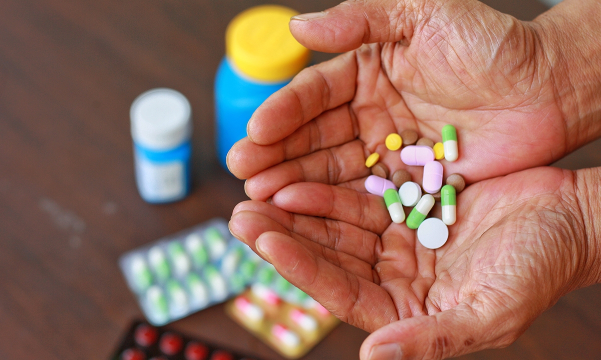 Polypharmacy a “red flag” for older Australians - Featured Image
