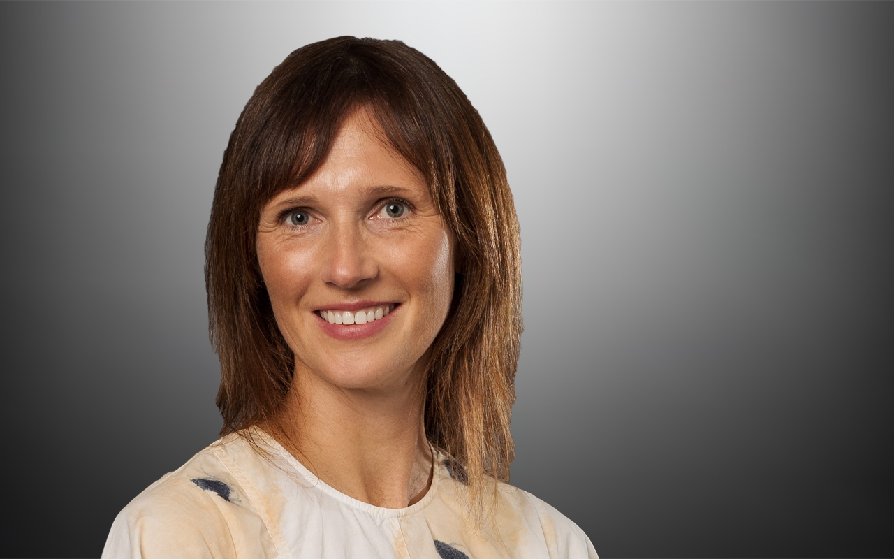 Short notes and the colours of dying 642