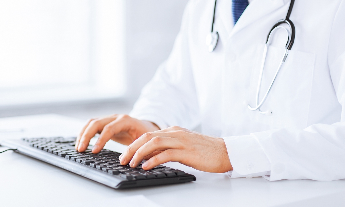 To email your patients or not to email 637