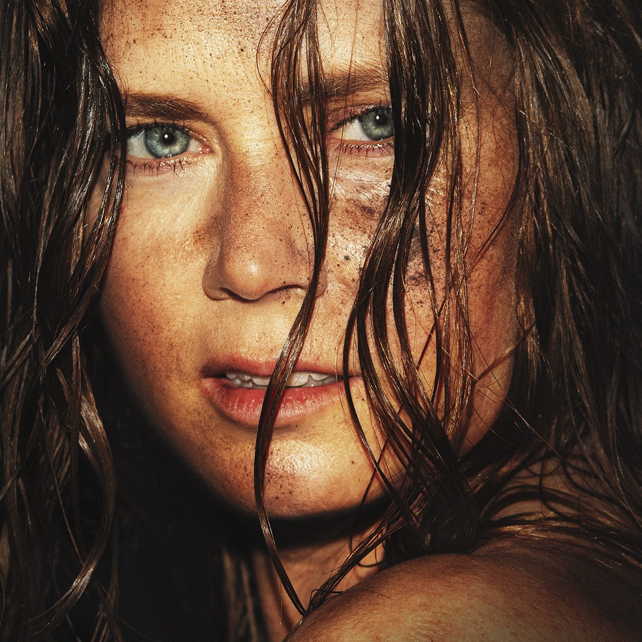 NB Online Poster 1334x2000 FIN1 HR
