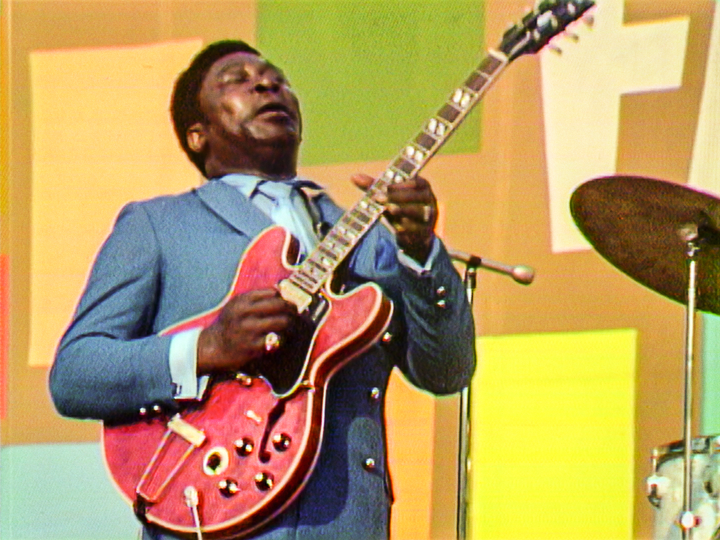 058 04 BB KING 1 1adj