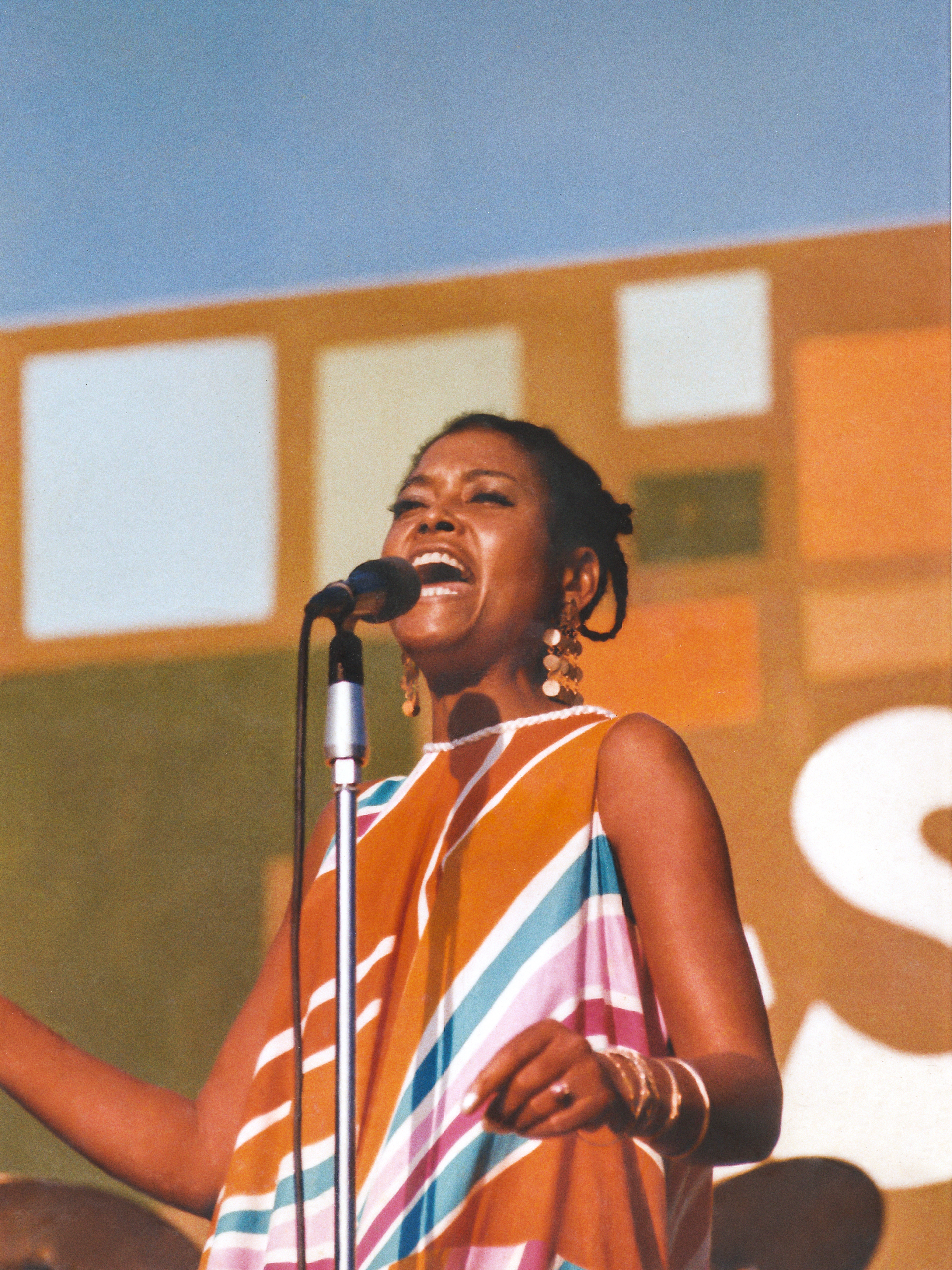 062 08 ABBEY LINCOLN 1 1adj