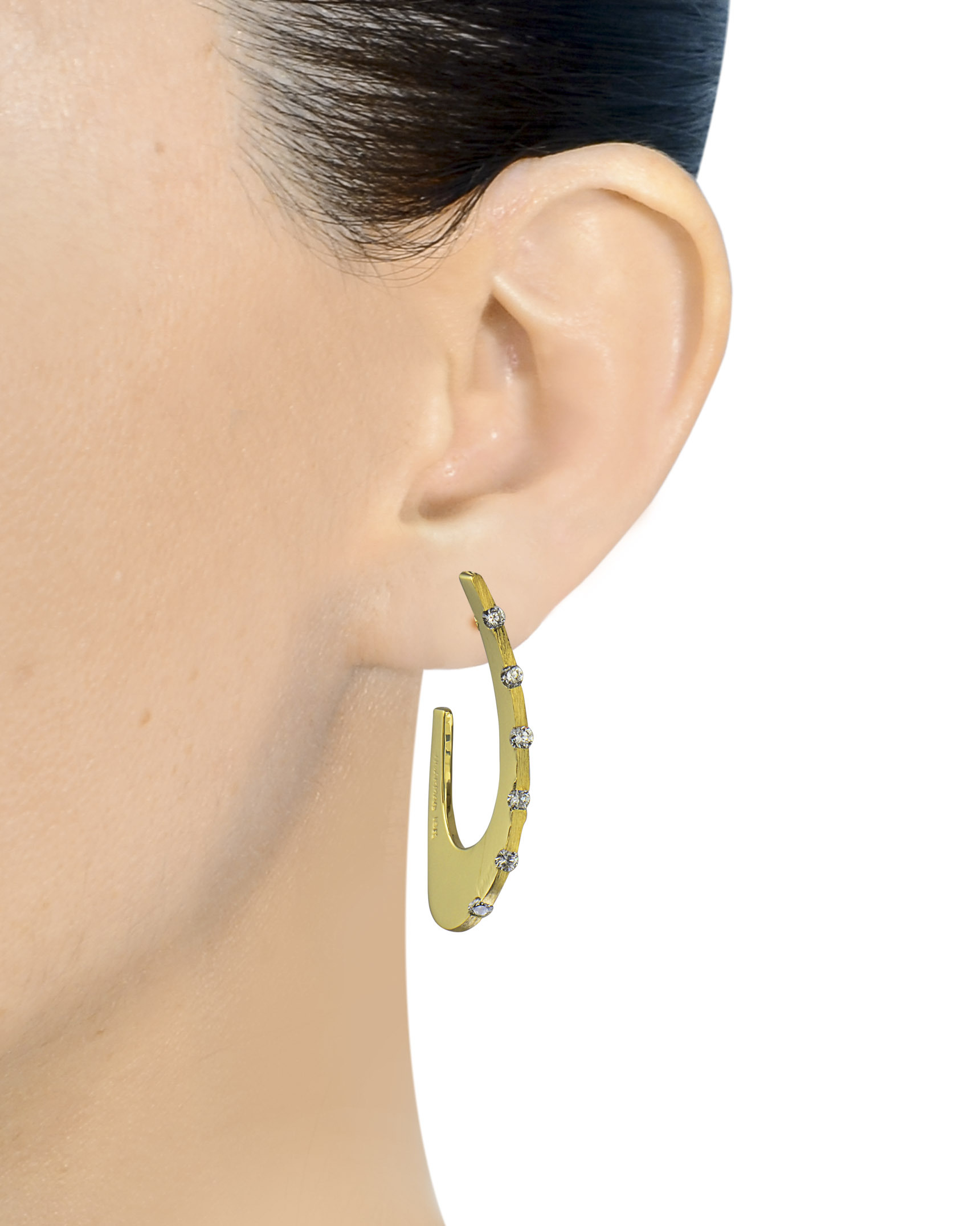 EDF5K05247-3 (on ear)