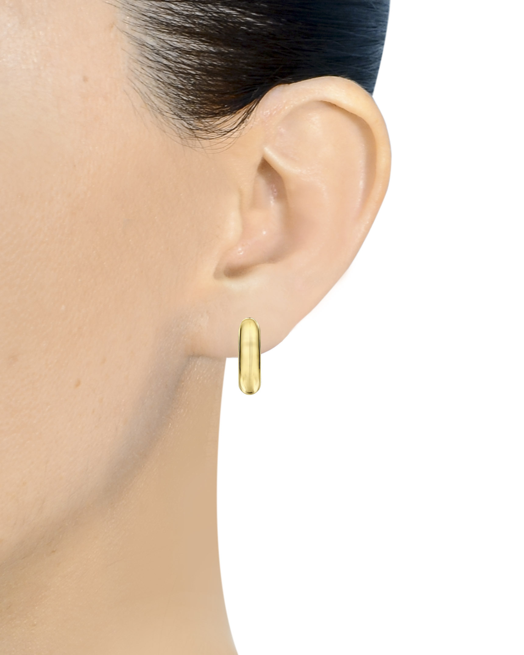 EYG03310 (on ear)