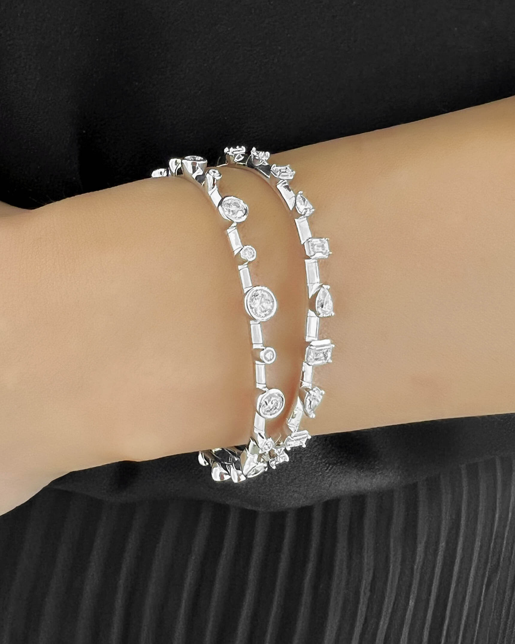 Diamond and White Gold Bangle Bracelets BDUTK01660 - BDOTK05014 XX