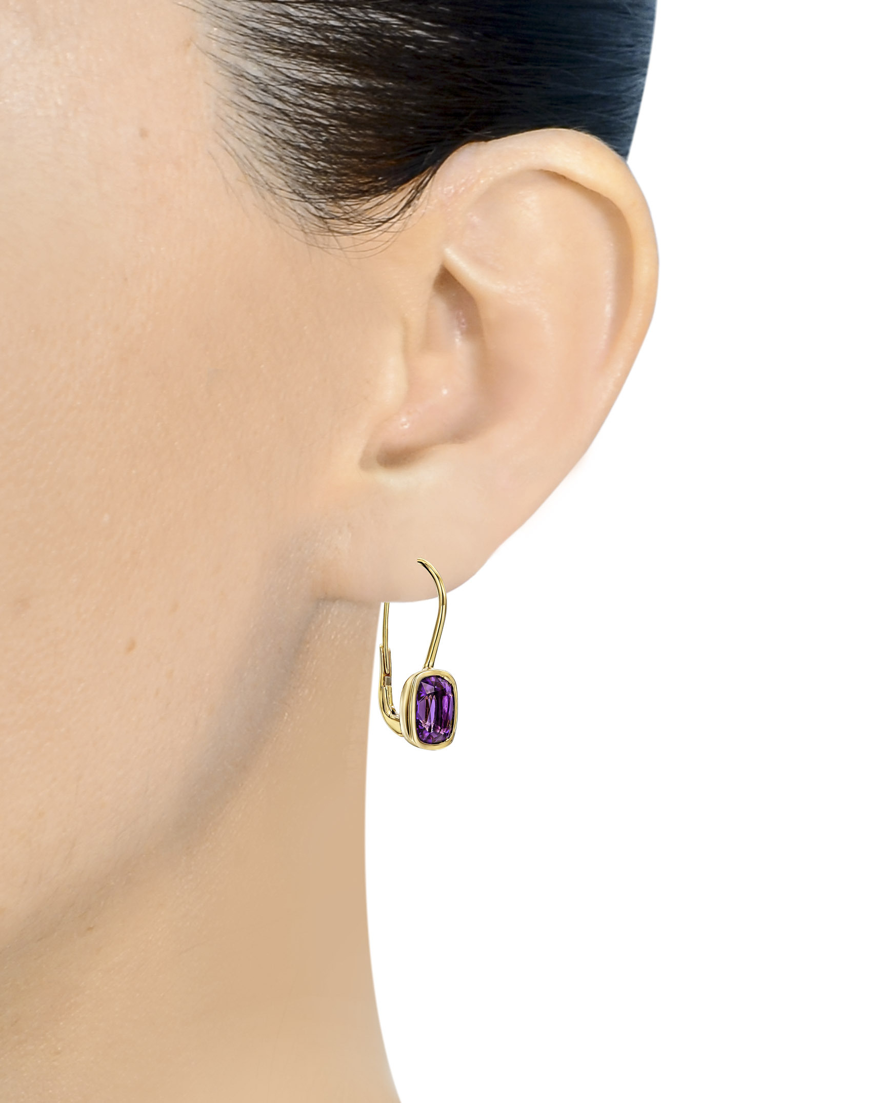 ECS5K01731 (on ear)