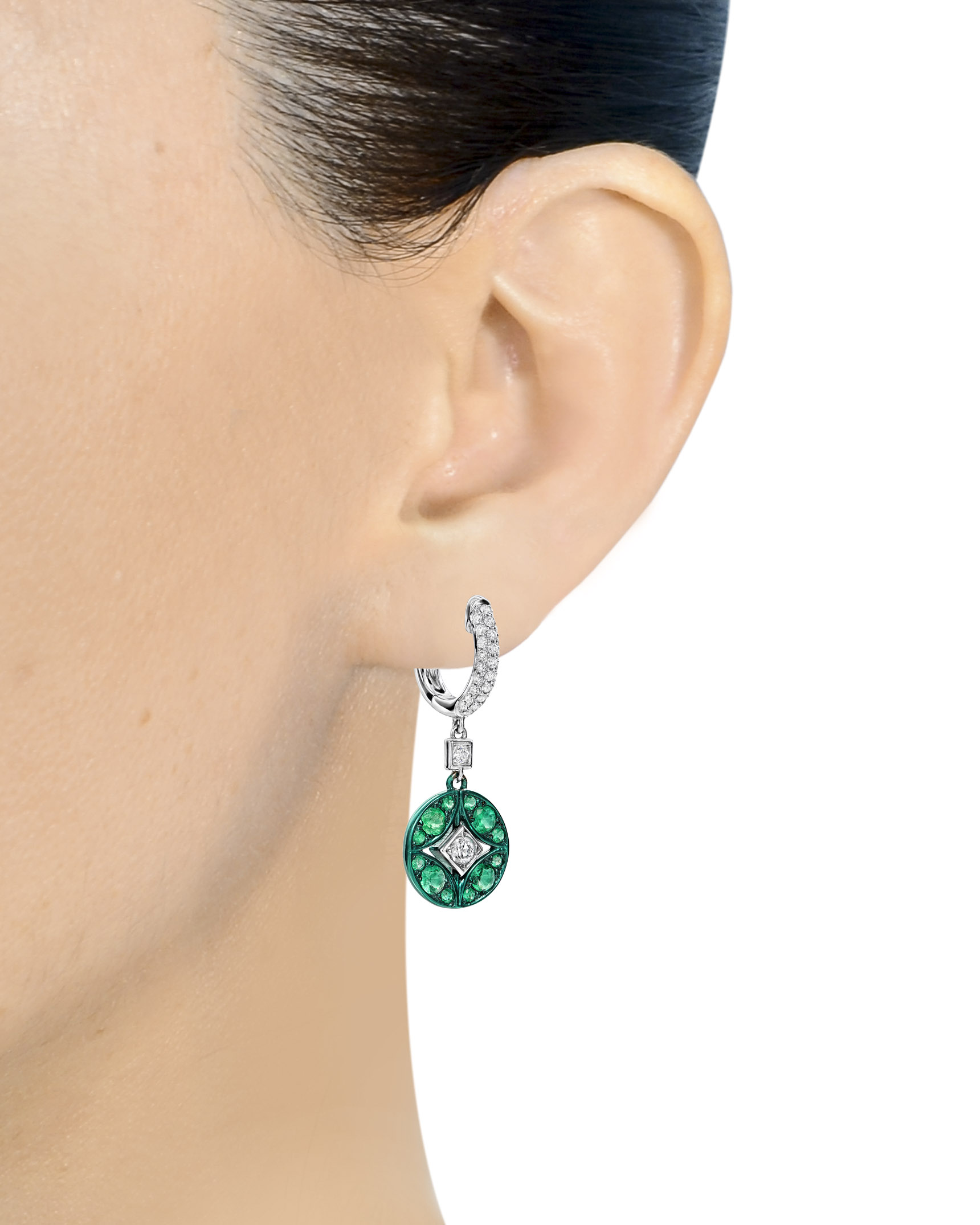 ECDTK02437 on ear