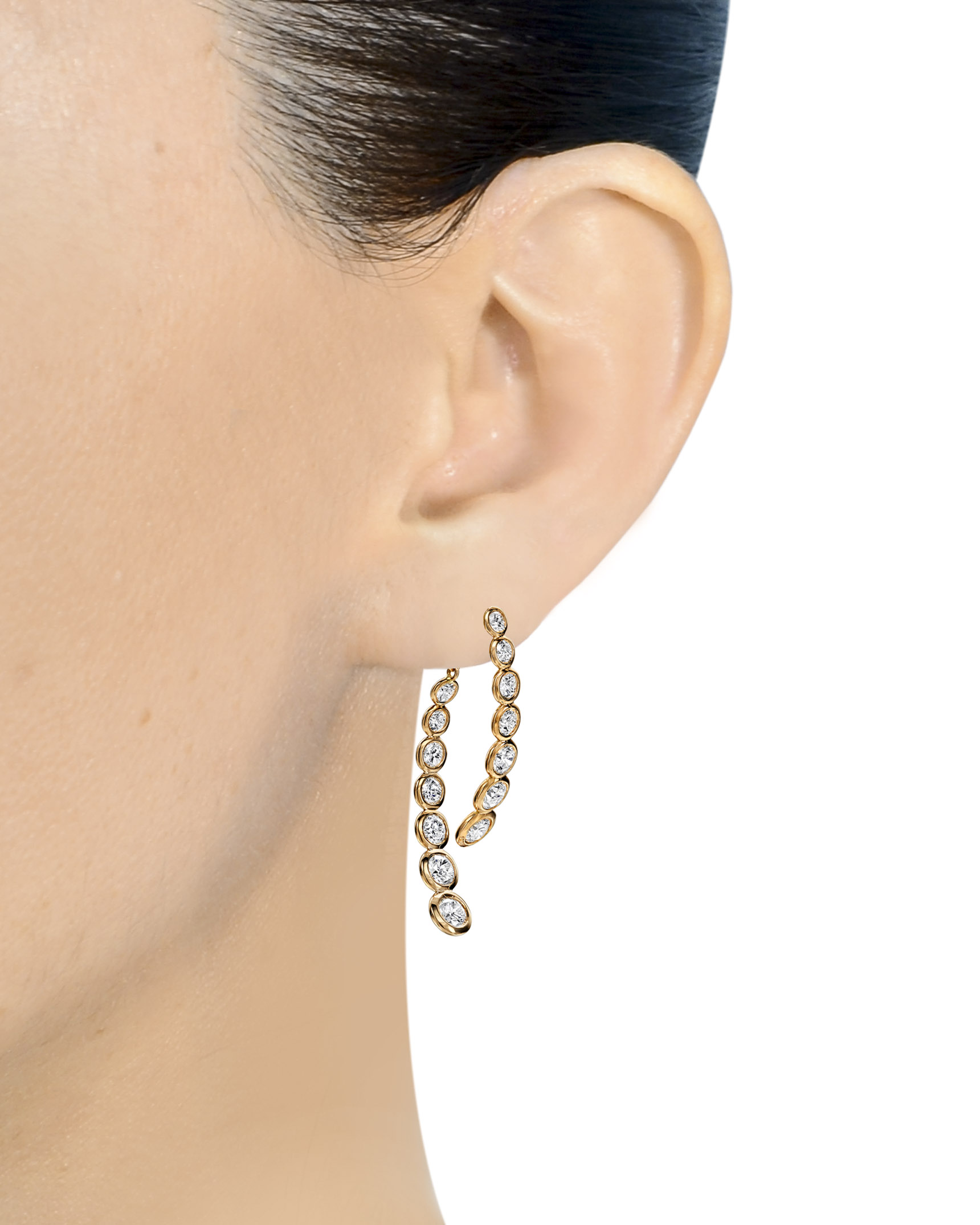 EDFKK06308 on ear