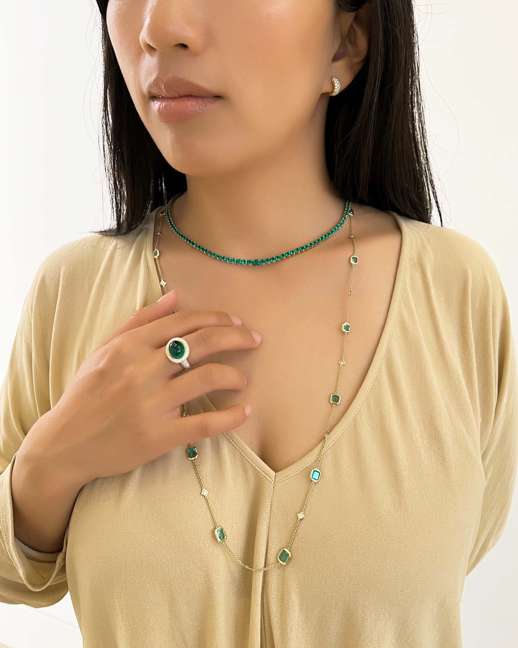 Emerald and Diamond Yellow Gold Earrings_Necklaces and Rings EDF5K06610 - NCOST05657 - NCOTK01651 - RCDEM01018