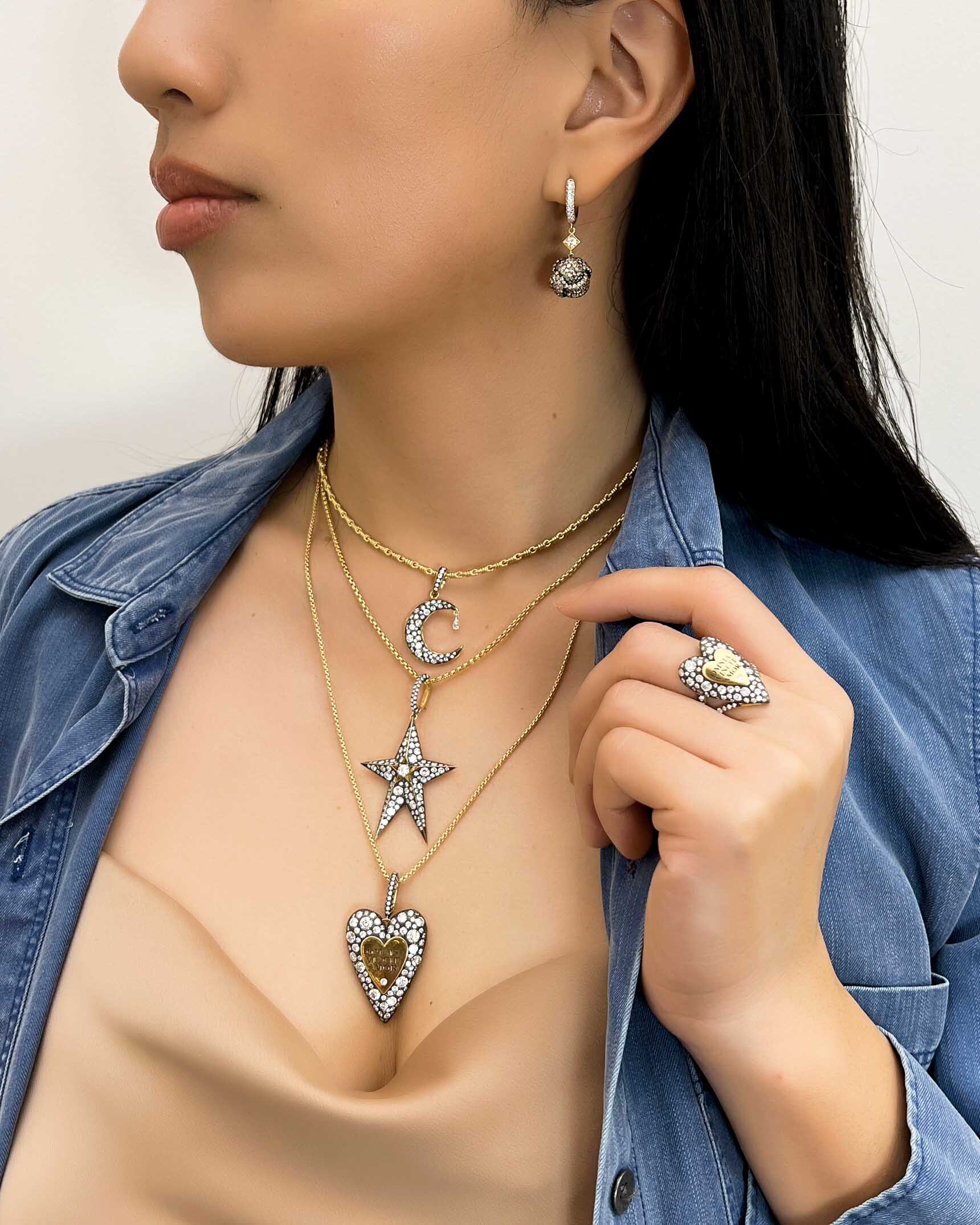 CHG2001090 - CHG2400562 - NECKG01571