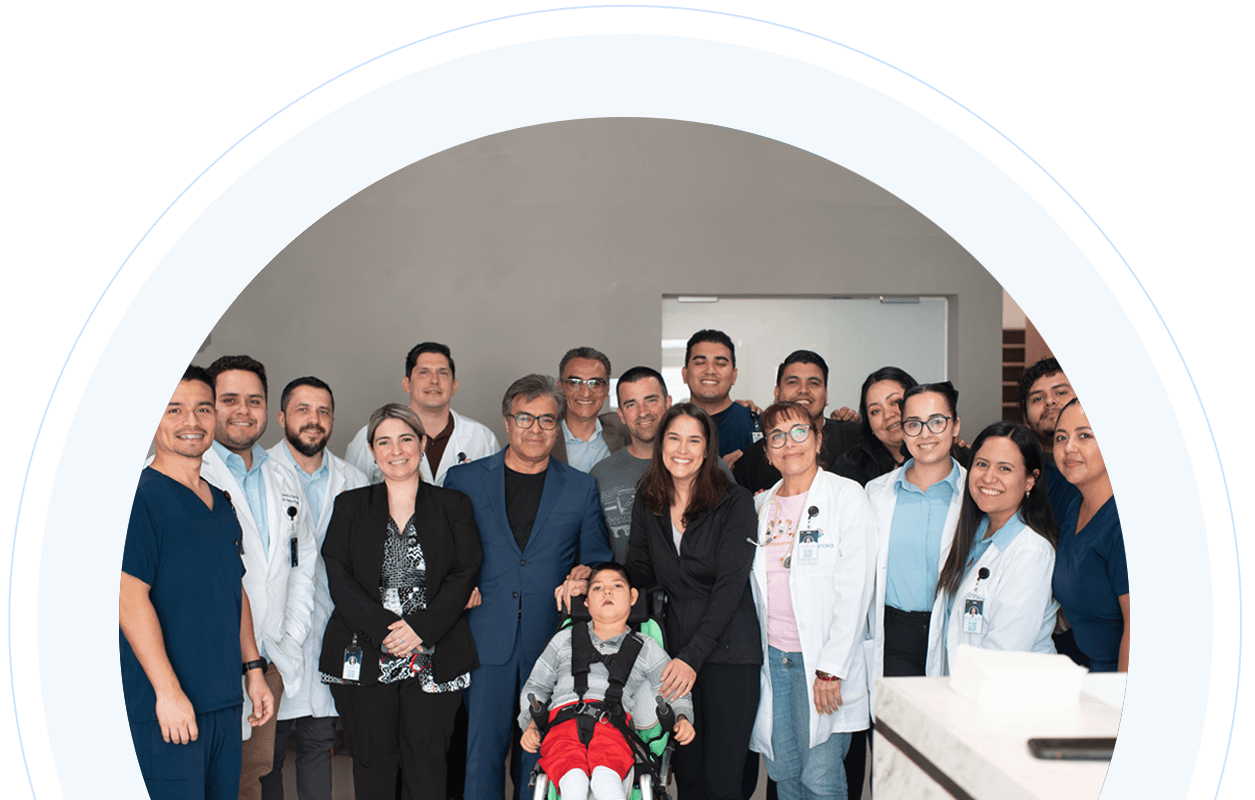 The NeuroCytonix team together in the clinic