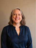 Dr Caroline Phelan
