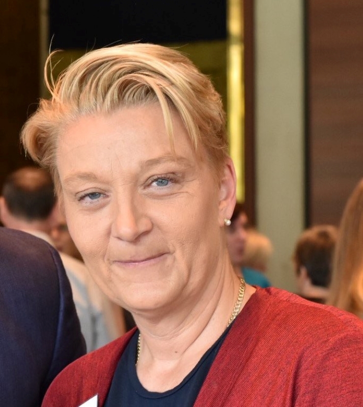 Zsuzsoka Kecskes