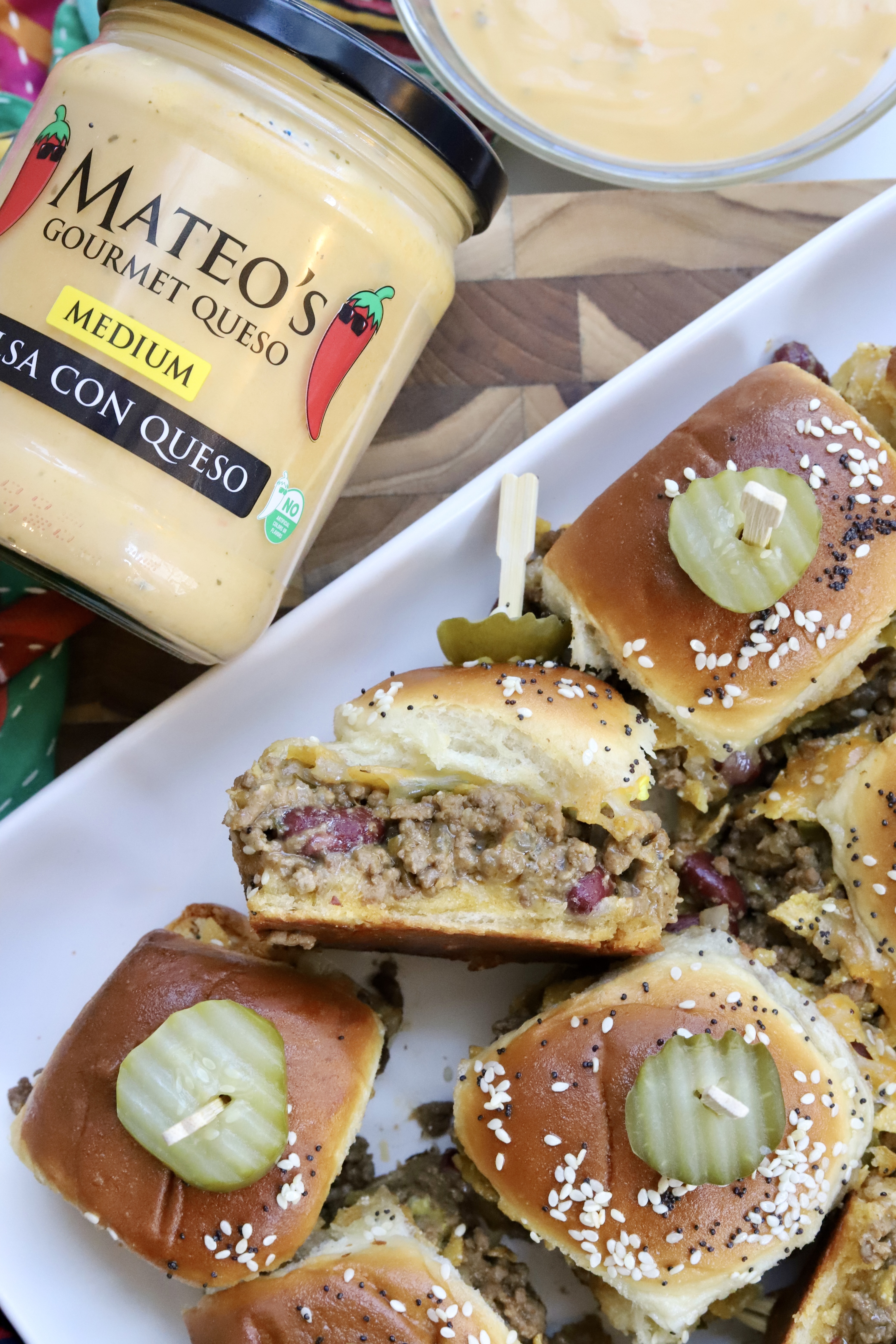 Chili Queso Sliders