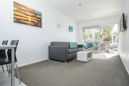 Standard Poolside 1 Bedroom Unit