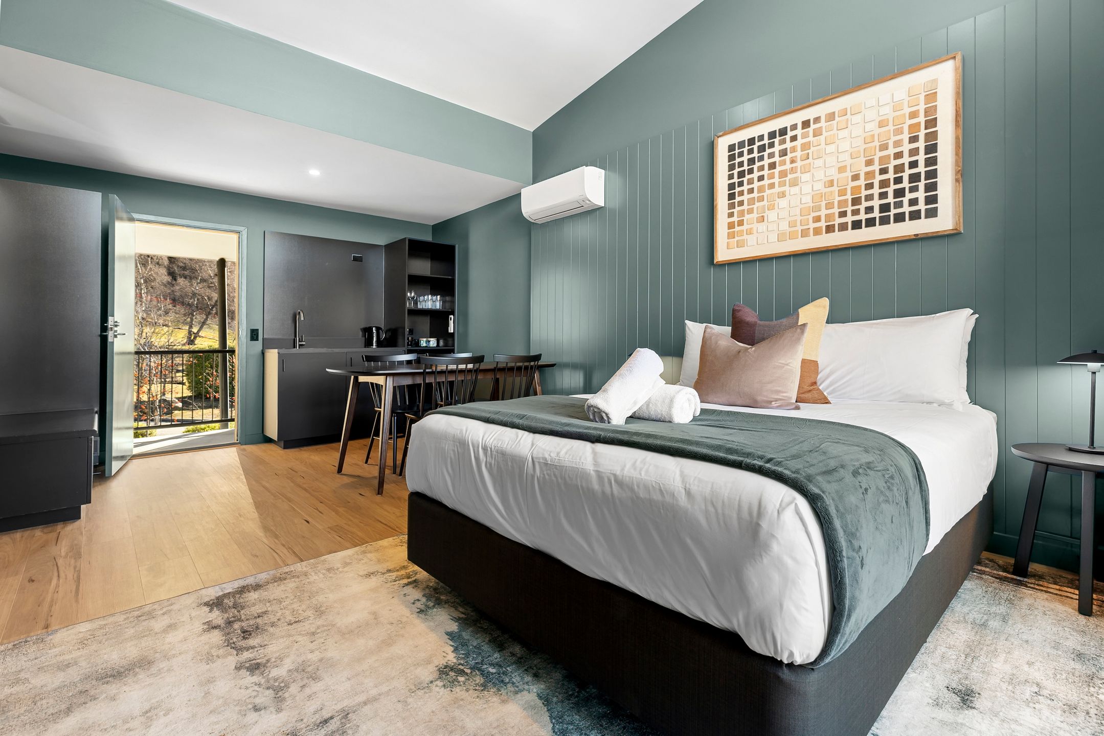 Superior Mountain View 1 Bedroom Unit