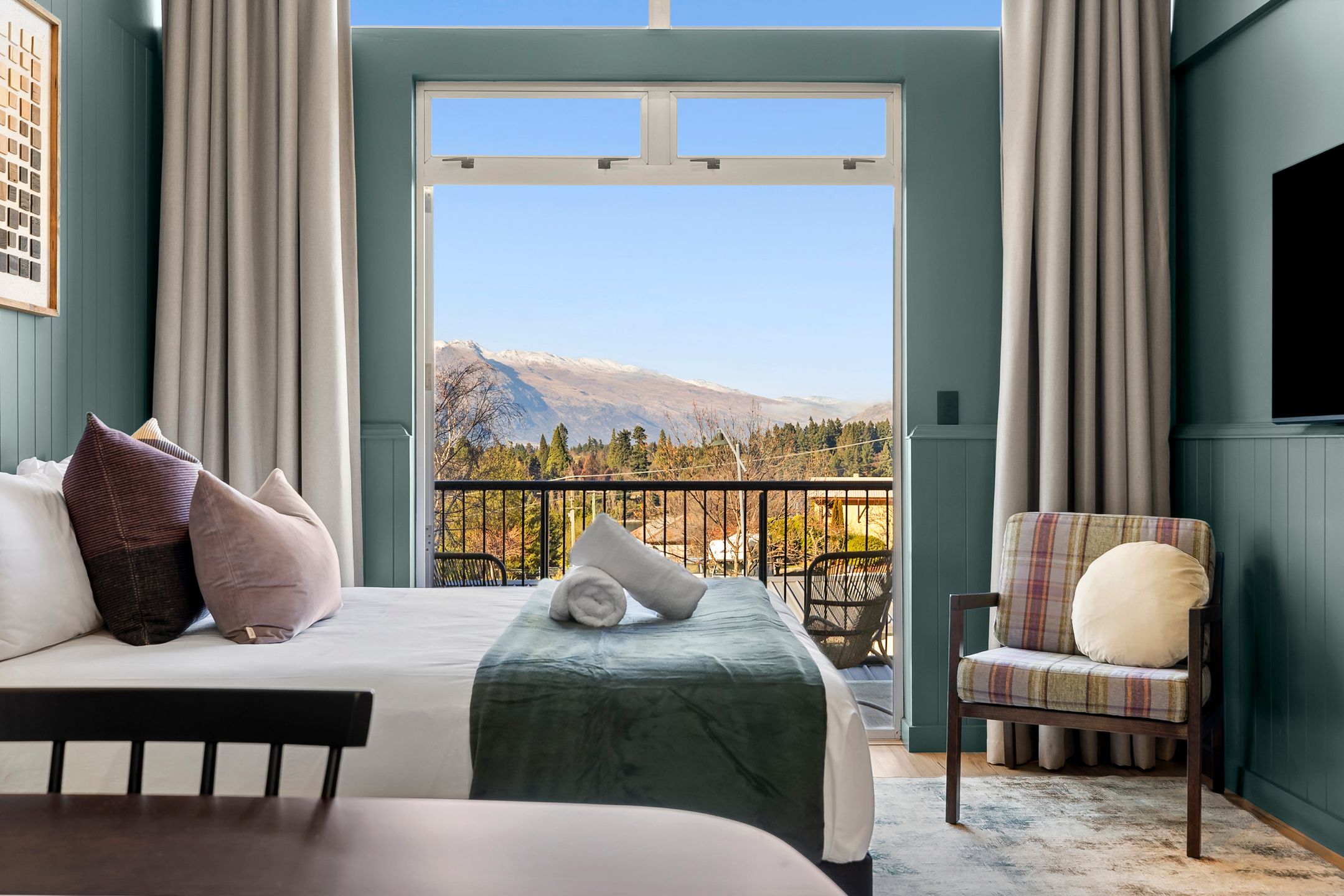 Superior Mountain View 1 Bedroom Unit
