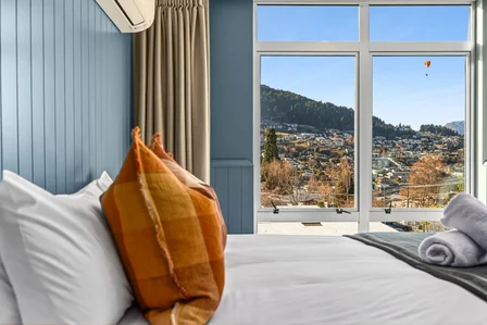 Superior Mountain View Studio - Sleeps 4