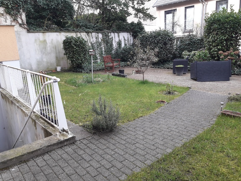 Leostraße 78 Innenhof