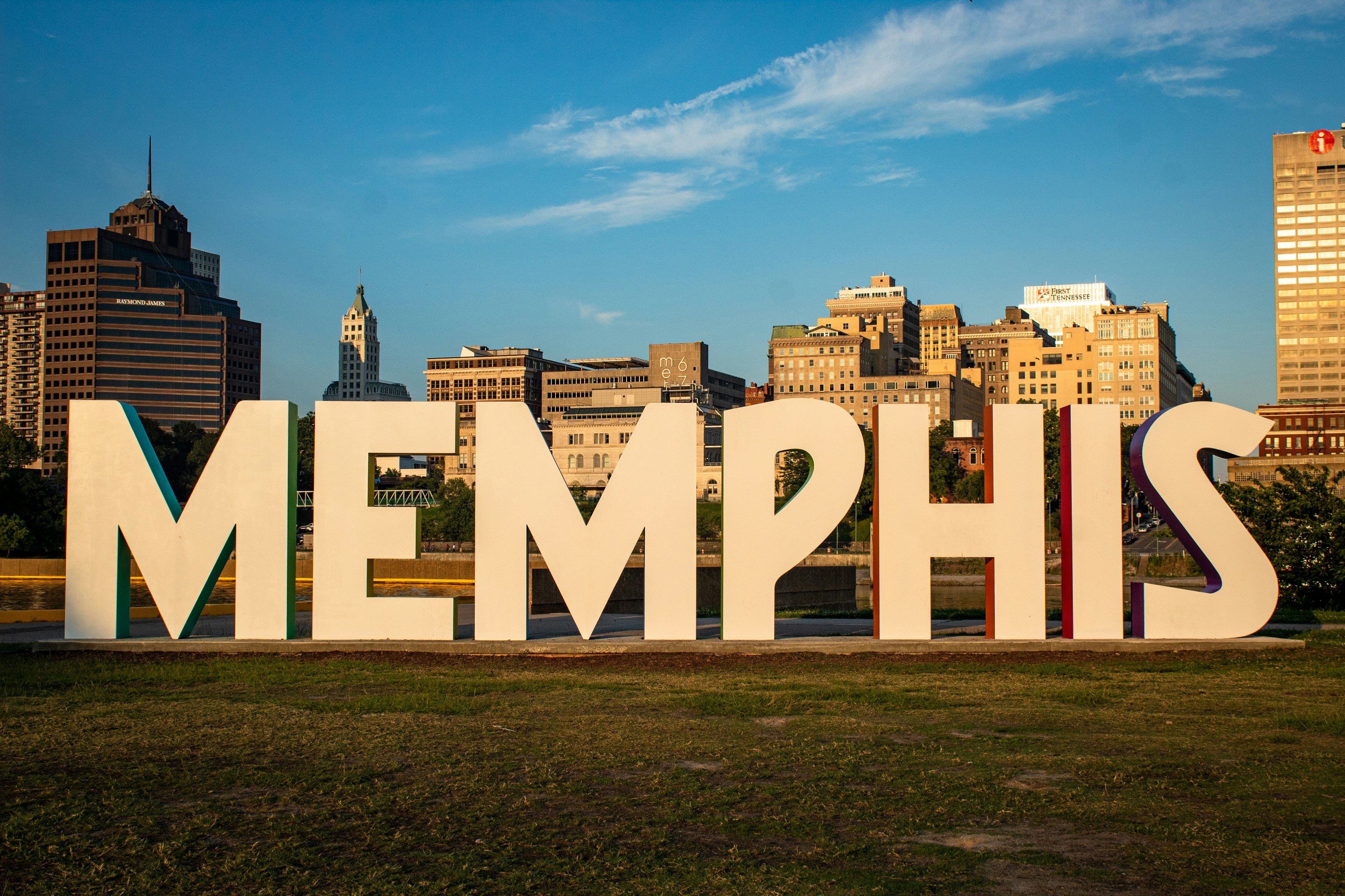 Memphis sign