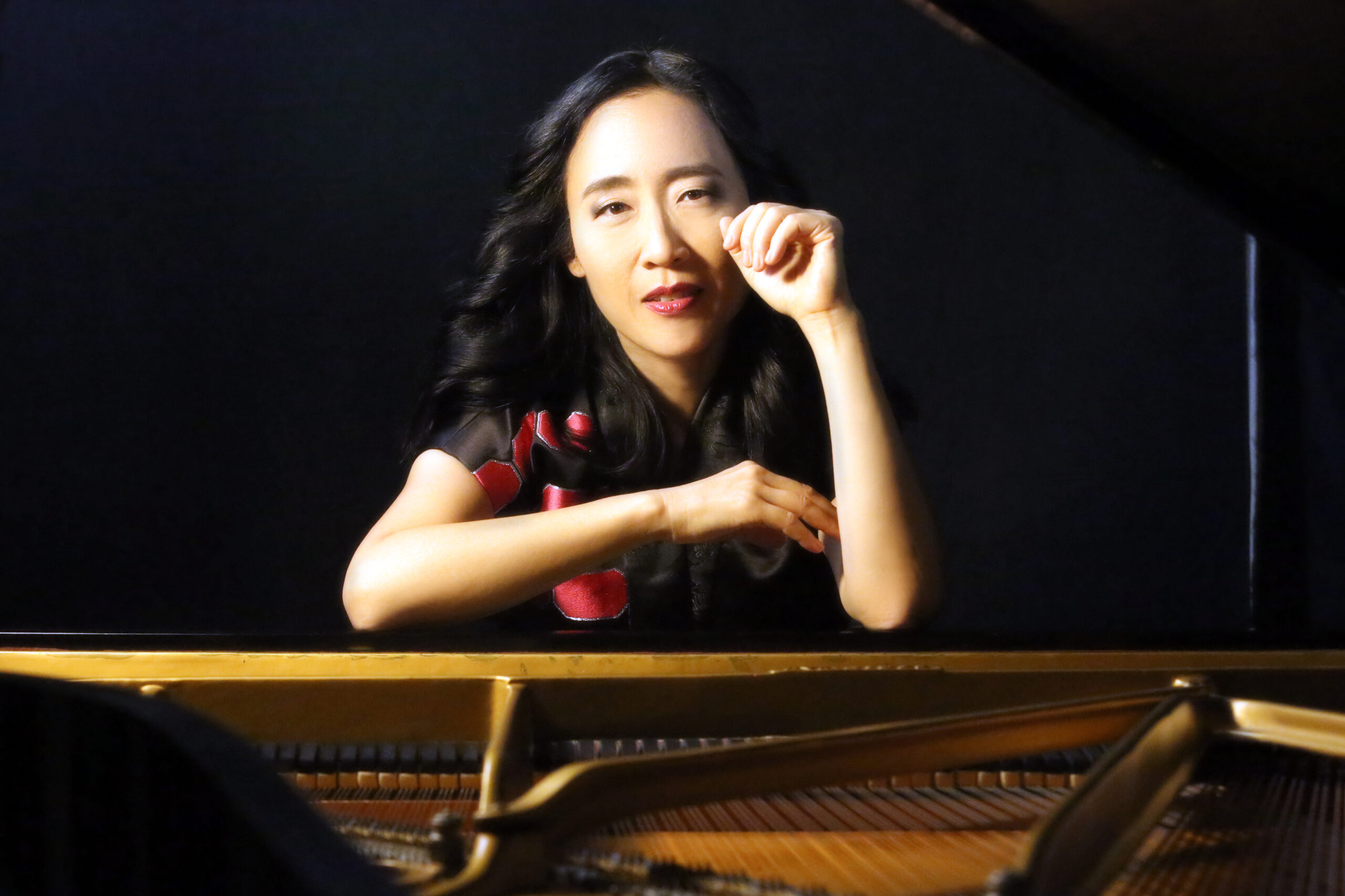 Helen sung jazz piano 2 scaled