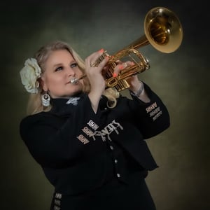 Mariachi Divas Logo 1