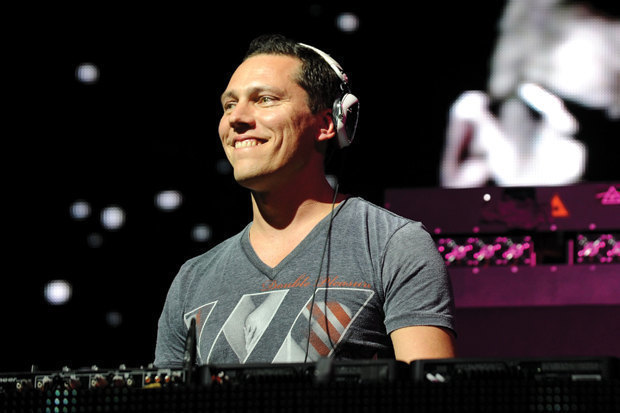Tiësto fan’s ashes shot from a confetti cannon at Creamfields