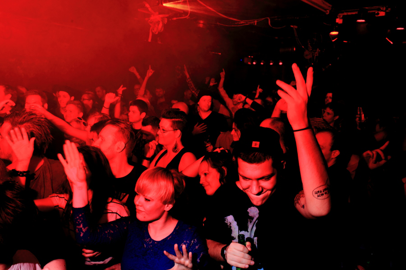 ​NYE ticket sales see dramatic dip amidst skyrocketing Omicron cases
