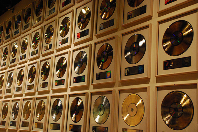 Streaming figures will now count towards album sales