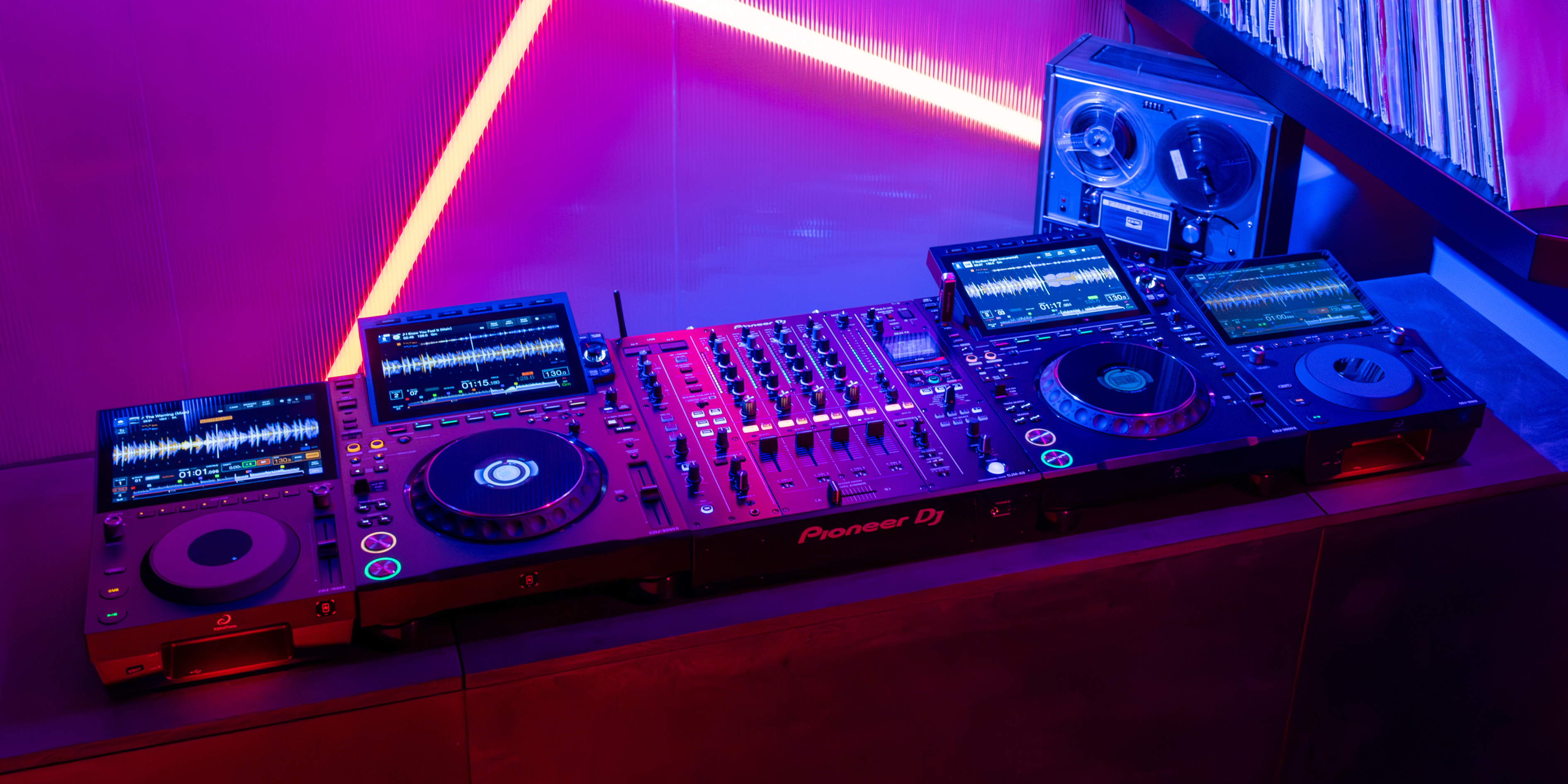 MEET THE CDJ-1500X