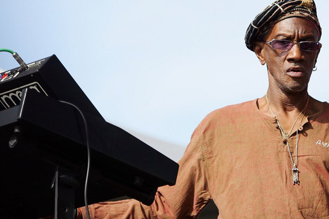 ​Fans pay respect to late funk musician Bernie Worrell