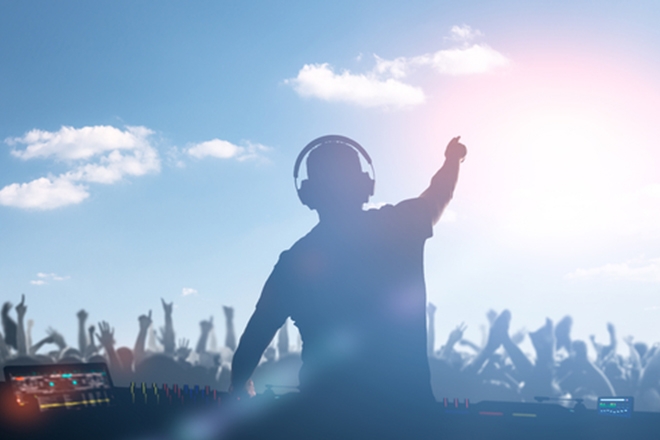 ​Enter Beatport's mix contest to win an opening set at All My Friends Festival in LA