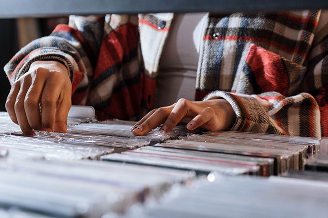 CD sales in the US rising quicker than vinyl for first time in 10 years