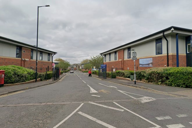 1,000-strong illegal warehouse rave shut down by police in Bristol