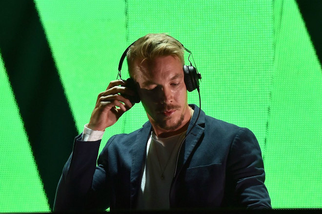 Spotify can now "expertly" DJ your next party