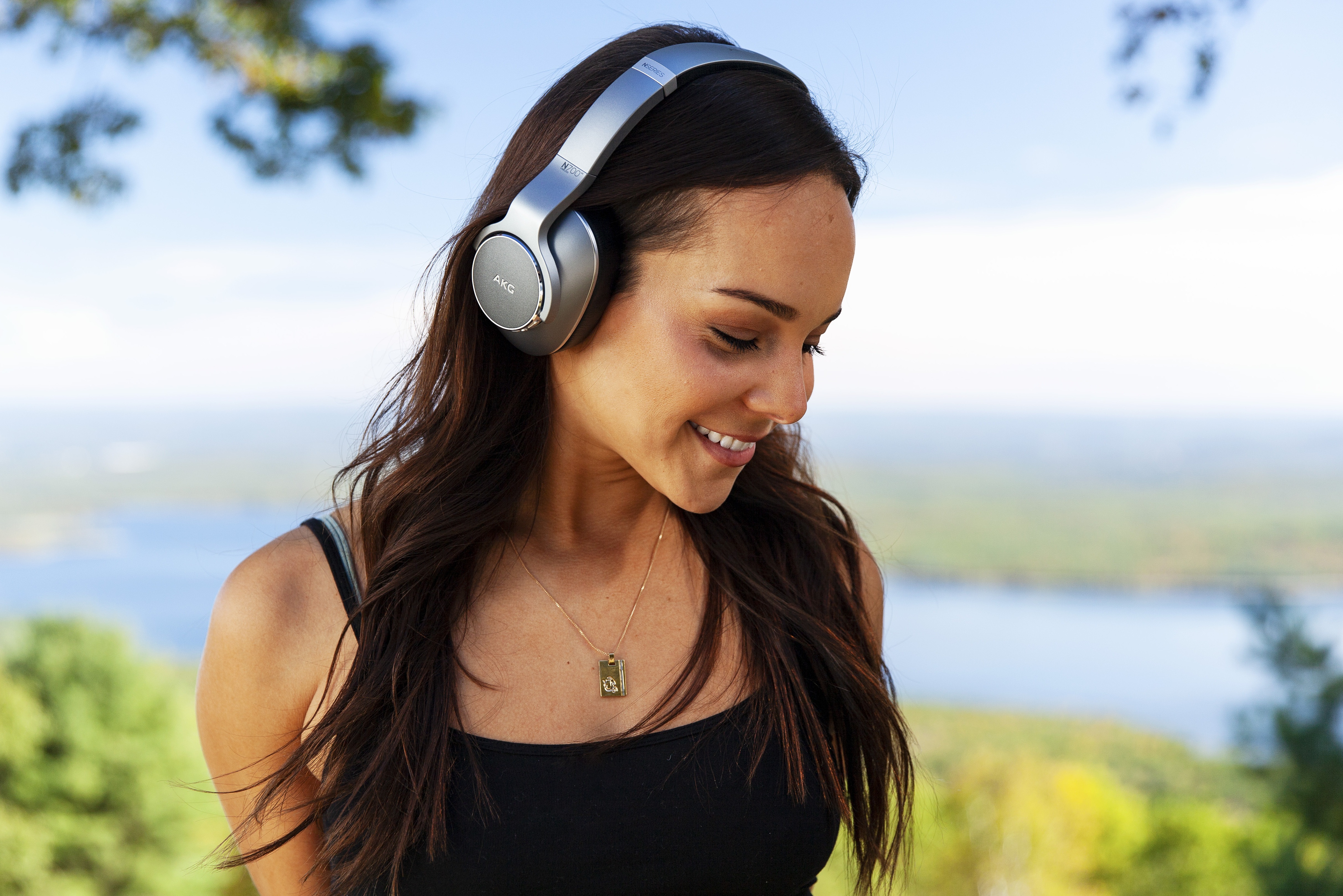 Dena Amy's deep and hypnotic house mix for AKG and Mixmag's Headspace