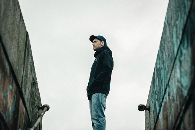 Dunt and Sam West link up on ‘Dark Between Stars’
