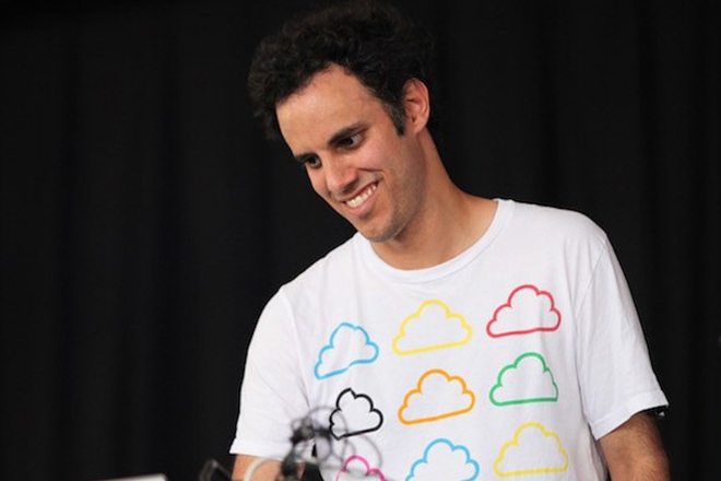 ​Four Tet asks fans for cracked plugins on social media