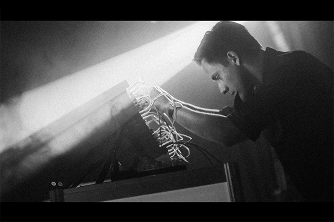 Ukrainian electronic artist Heinali is live streaming performances from a bomb shelter
